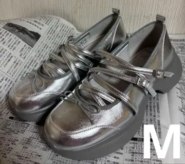 GU x rokh 로크 메리제인 슈즈 실버 M