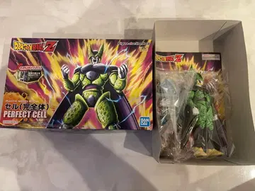 드래곤볼Z 셀 완전체 조립 완료