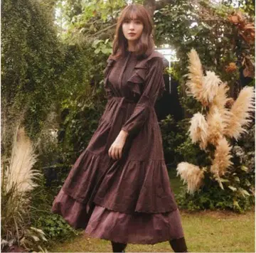 Herlipto 레이스 프릴 티어드 롱 원피스 브라운