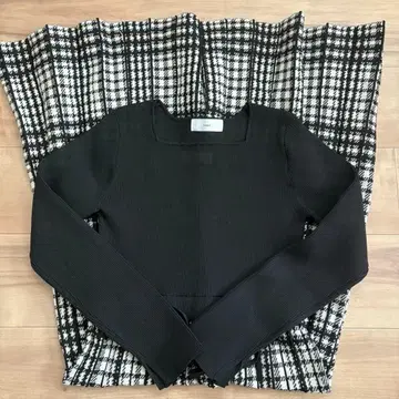 인덱스 하운드투스 체크 자카드 플리츠 니트 원피스 블랙 M