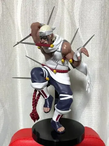 킬러 비와 오뎅 피규어