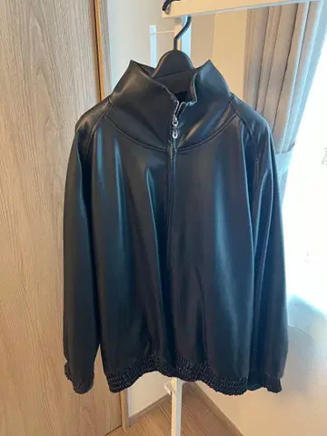 [ 새상품급 셋업 ] Luis 인조 가죽 스탠드 블루종 / 카고 팬츠