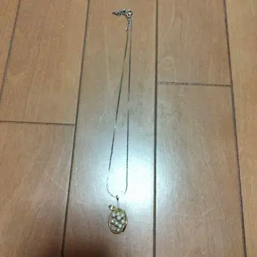 과일 모티브 목걸이