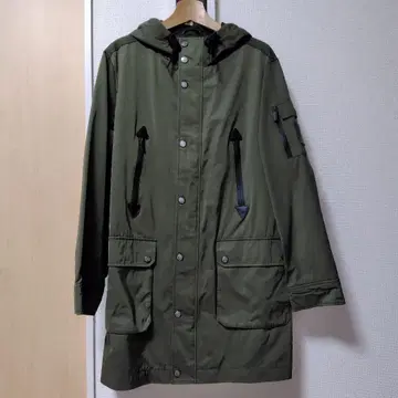 GUESS 올리브 그린 후드 부착 밀리터리 모즈 코트