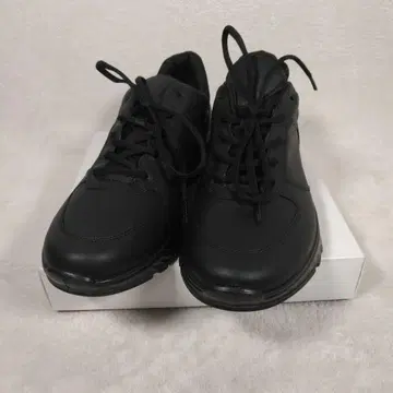 ecco gtx 블랙 yak 가죽 스니커즈