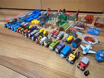 캡슐 프라레일 시리즈 기관차 토마스 차량 세트 약 40개