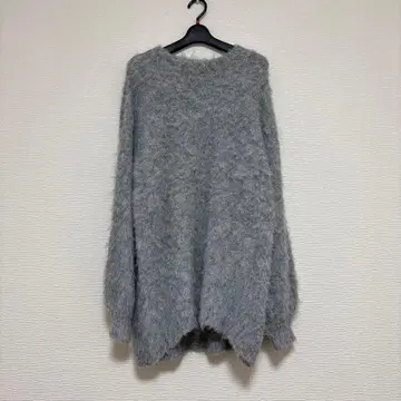 그레이 오버 사이즈 니트 스웨터