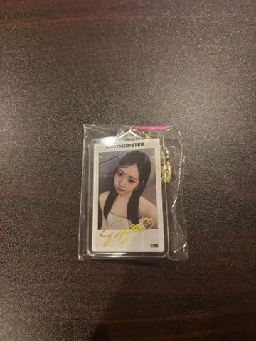 BABYMONSTER 캡슐 토이 사인 포함 키링 로라