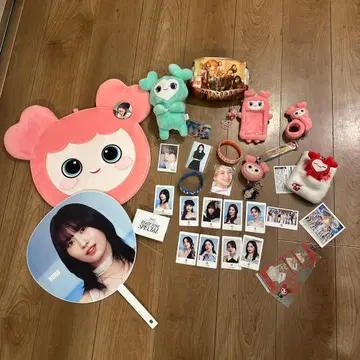 TWICE 5TH WORLD TOUR 굿즈 세트