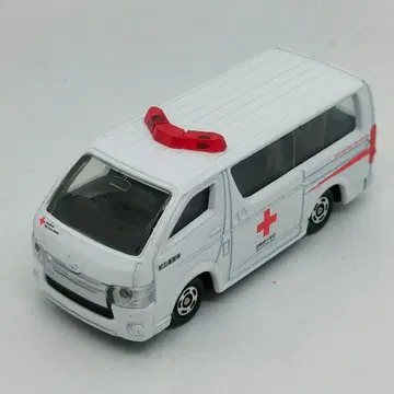 토미카 구급차 화이트 십자가