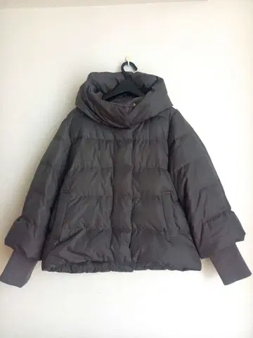 새상품급 숏 다운 자켓 A라인 다운 페더