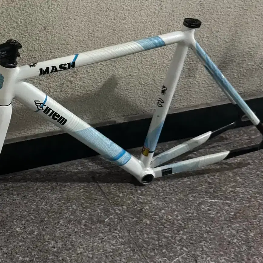 CINELLI | 치넬리 Cinelli Histogram frame/fork, negotiable on