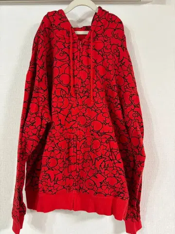 모모크로 후드 부착 후드티