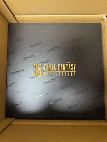 UT 유니클로 파이널 판타지 35주년 컴플리트 BOX L 사이즈