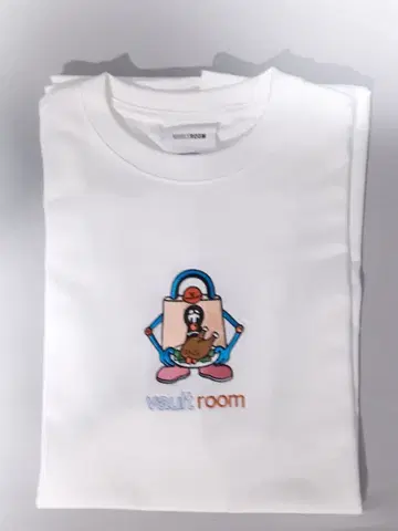 vaultroom x 우사다 페코라 CHICKEN TEE
