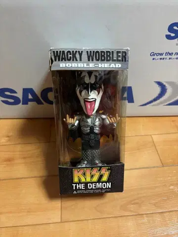 KISS THE DEMON Wacky Wobbler 보블헤드