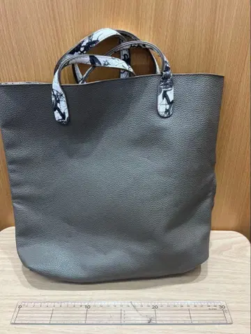 그레이 토트백 화이트 블랙 마블 핸들