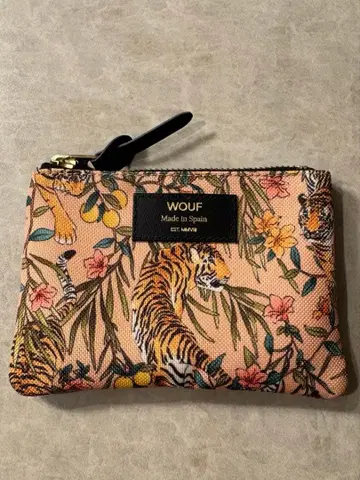새상품 WOUF 벵갈라 파우치 호랑이 바르셀로나 핑크