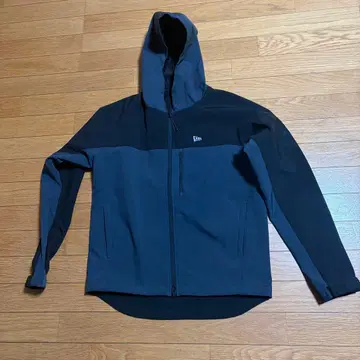 새상품급 뉴에라 쉘 자켓 블랙 그레이 NEW ERA