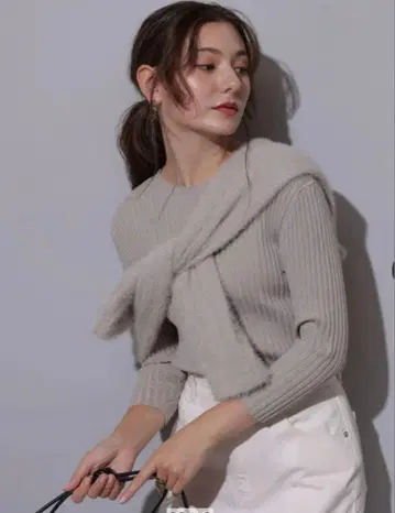 [ 새상품급 ] Rirandture 7부 소매 라메 니트 & 페더 가디건