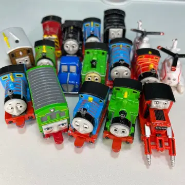 토마스와 친구들 가챠가챠 캡슐 프라레일 17대