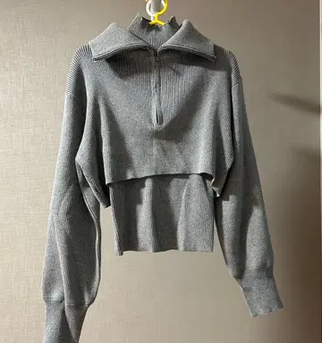 SLY 하이넥 지퍼 스웨터 FREE