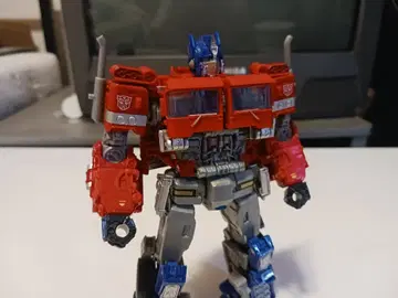 트랜스포머 옵티머스 프라임 (범블비판) 한정품 현황판