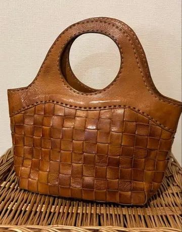 새상품급 robita 로비타 토트백 뜨개질 가죽 브라운