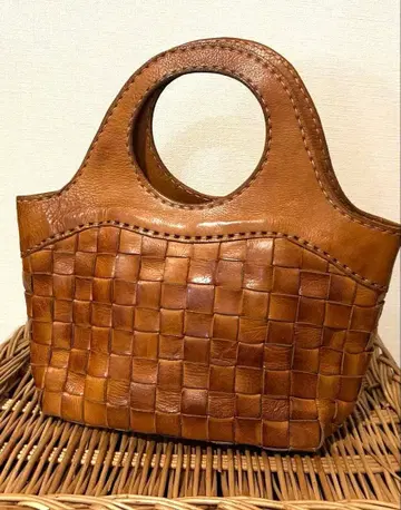 새상품급 robita 로비타 토트백 뜨개질 가죽 브라운