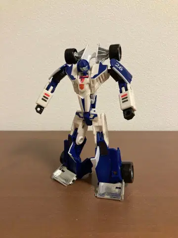 트랜스포머 사이버트론 리제 C-04