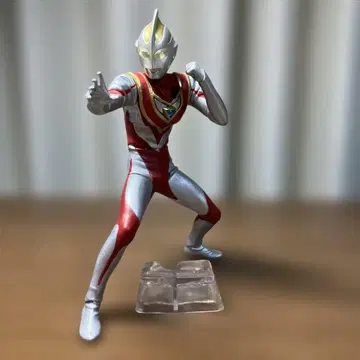 영웅 용상 울트라맨 가이아 v1