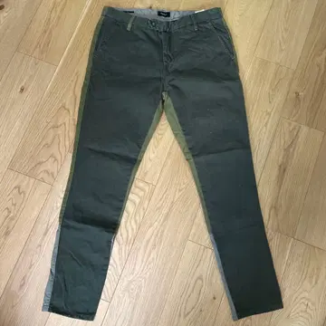 페페진스 절개 팬츠