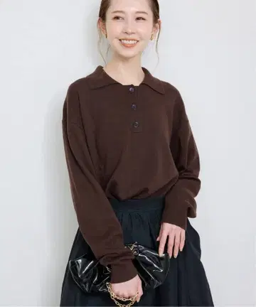 슬로브 이에나 울 혼방 카라 부착 니트 풀오버