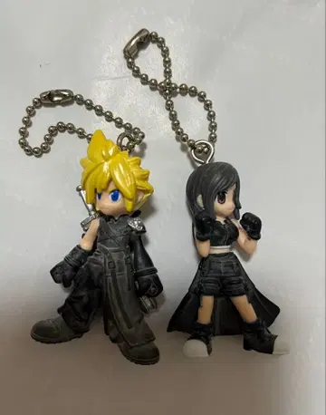 FF7AC 클라우드 티파 피규어 스트랩 스윙