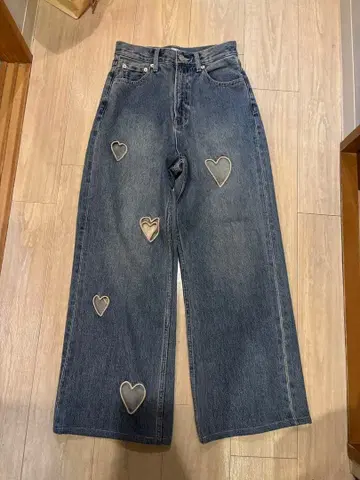 EVRIS 하트 커팅 와이드 데님 팬츠 (새상품)