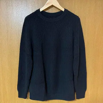 BATONER MEN SIGNATURE CREW NECK