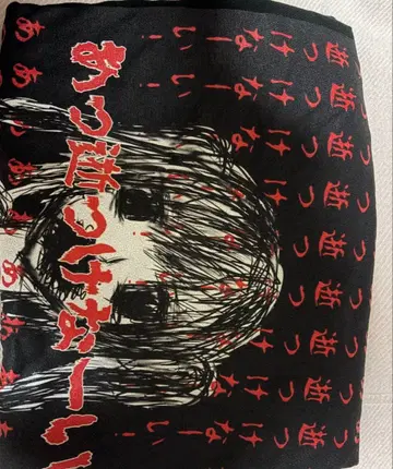 선혈 A자 양 티셔츠