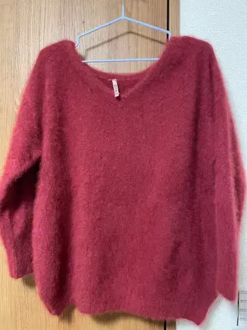 카프리슈 레마쥬 울 100% 빨간색 V넥 긴팔 니트 F 사이즈