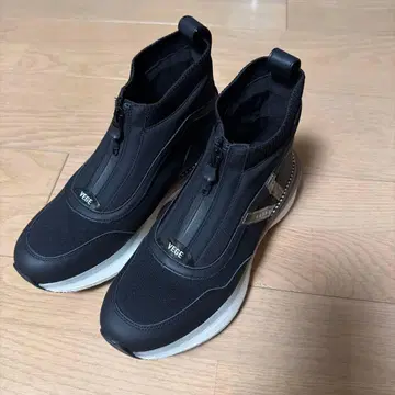 VEGA 센터 지퍼 하이컷 스니커즈 야마다야