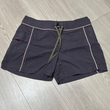 파타고니아 숏팬츠 8사이즈 S 상당 초콜릿 퍼플