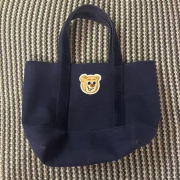러브러리 바이 페이 올드 테디 와펜 토트백