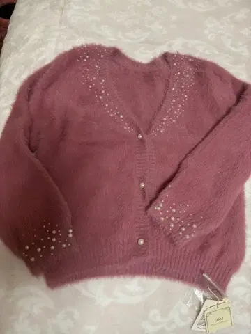 미사용 새상품 루즈 디아망 펄 장식 핑크 가디건