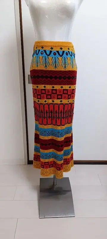 기하학 패턴 롱 스커트