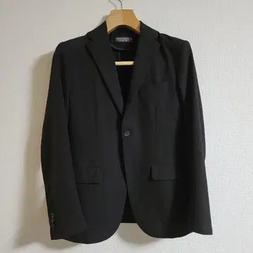 BEAUTY&YOUTH 블랙 테일러드 자켓