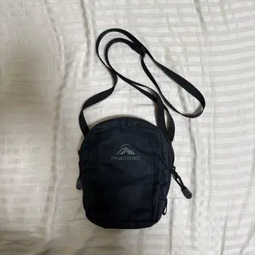 macpac 블랙 숄더백