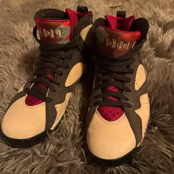 조던 7 스니커즈 베이지/브라운/레드