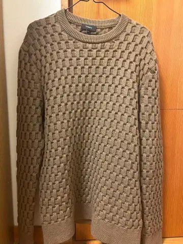 띠어리 베이지 입체편 니트 스웨터