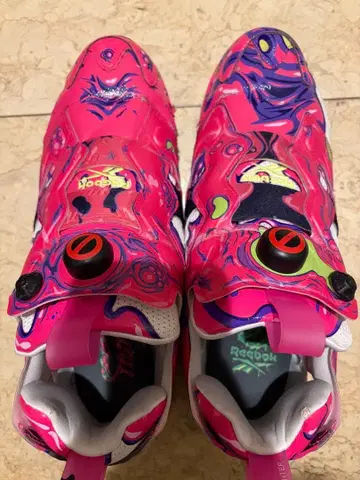 도모토 츠요시 착용 리복 고스트버스터즈