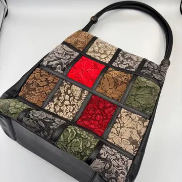 [ 새상품급 ] 고급 슈링크 가죽 패치워크 미니 토트 A4