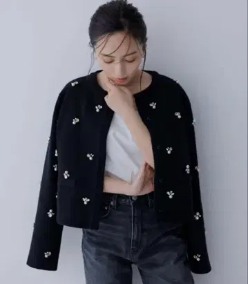 anuans 비주 탑스